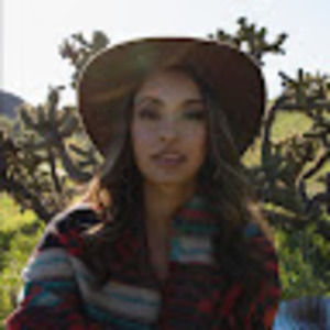 Meet your Posher, Anahita